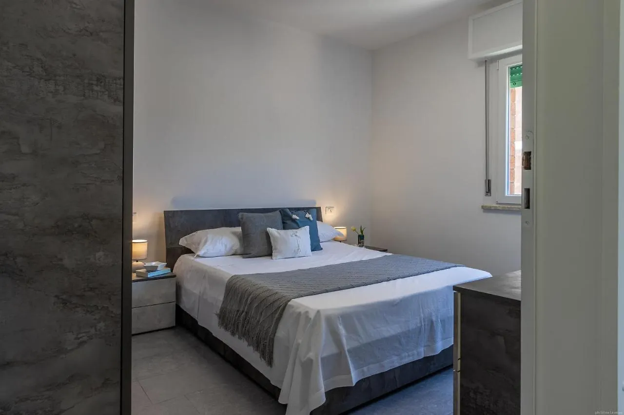 Lido Di Spina White Apartment X6!